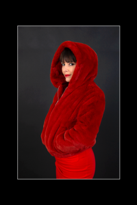 Kareen Antonn - Shooting Noël 2024 ©Agen Photo / Minute Kareen Antonn - Shooting Noël 2024 ©Agen Photo / Minute